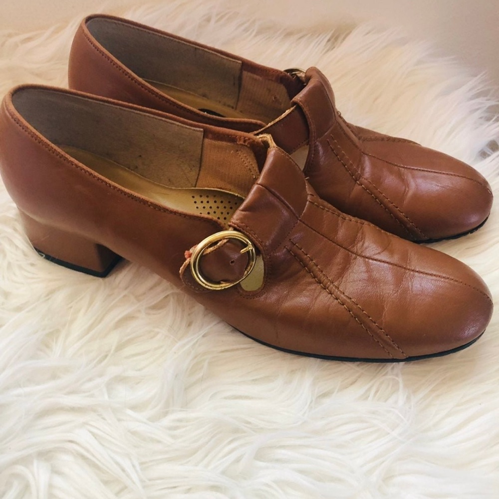 Brown Leather Flats with Strap and Low Heel